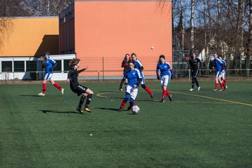 Bild 282 - B-Juniorinnen Halbfinale SVHU - Holstein Kiel : Ergebnis: 3:0